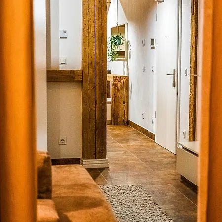 Living&comfort Penthouse-suite - Netflix, Kingsize Beds, Fast Wi-fi, Espresso Apartman