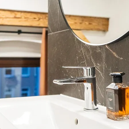 Living&comfort Penthouse-suite - Netflix, Kingsize Beds, Fast Wi-fi, Espresso Magdeburg